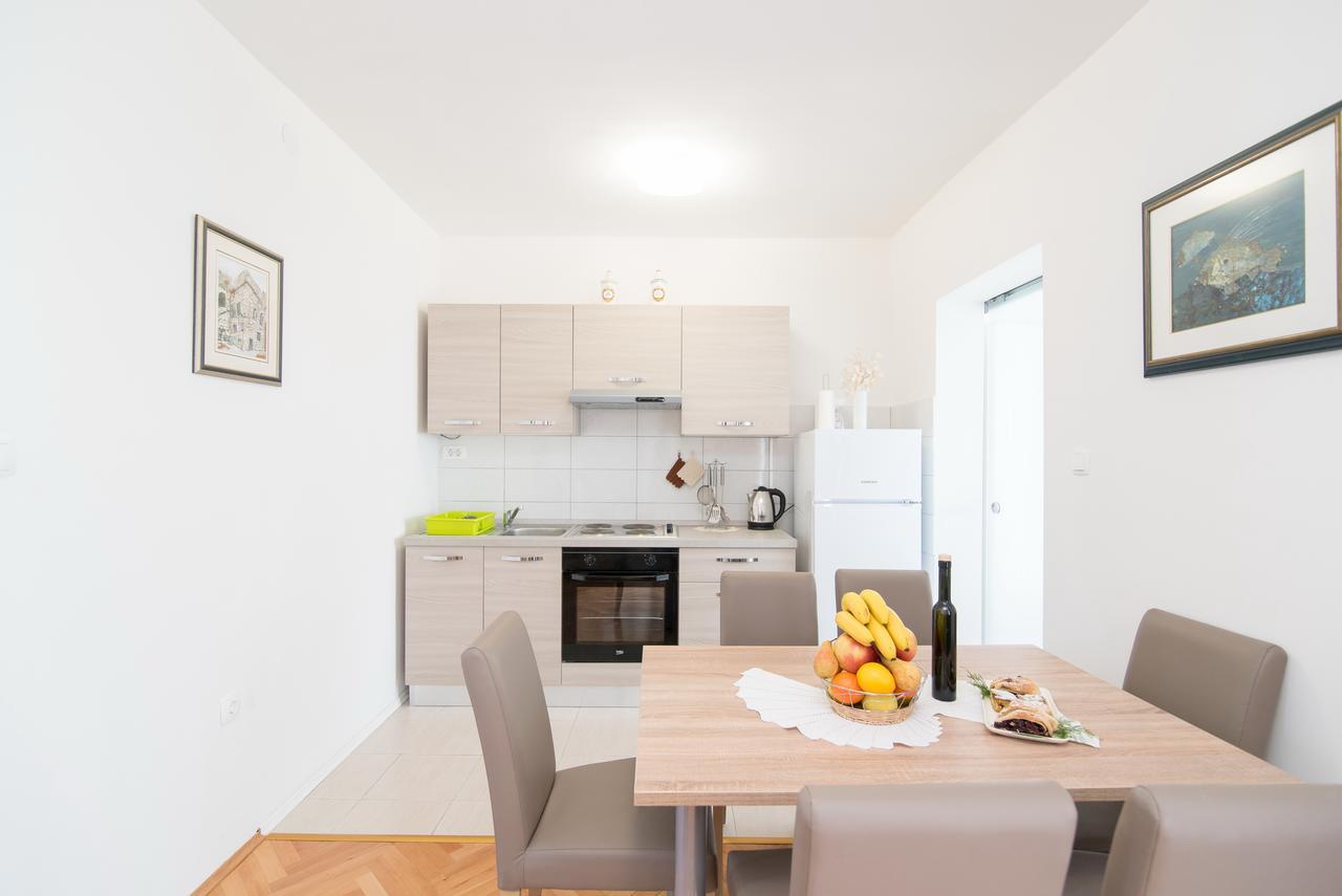 Apartment Seventh Heaven Podstrana Esterno foto