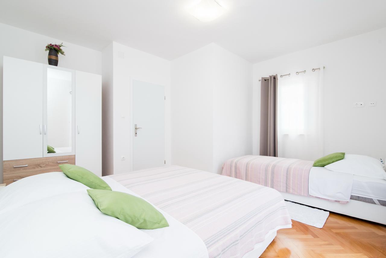 Apartment Seventh Heaven Podstrana Esterno foto